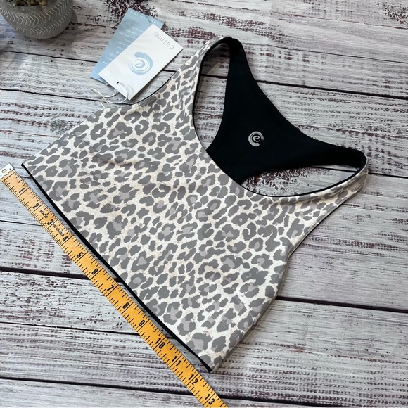 Johnny Was Calme Reversible Sports Yoga Bra - Picture 7 of 7